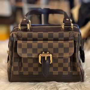 Damier Purse (don’t know the name :) )